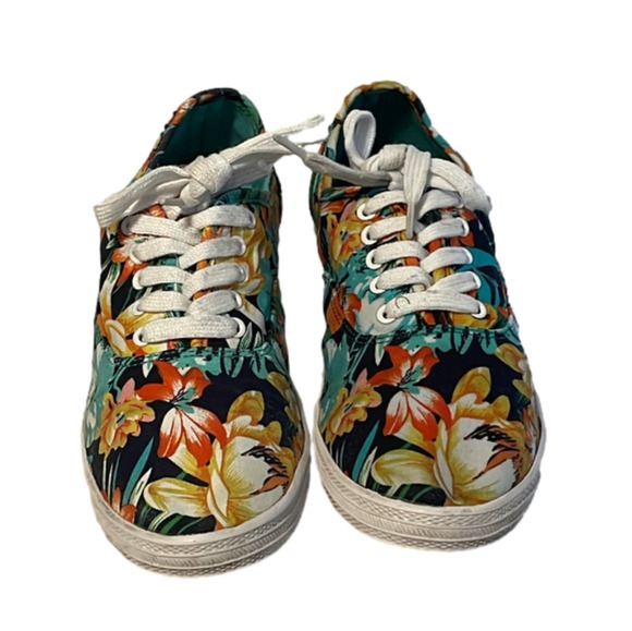 Mossimo Supply Co Tropical Floral Low Top Shoe Size 9 - Picture 2 of 5